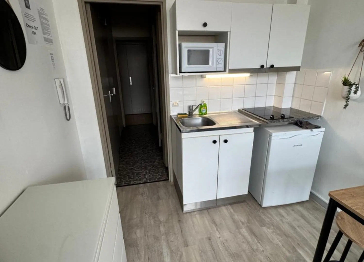 Studio Au Coeur De Valence 4 Апартаменты Валанс
